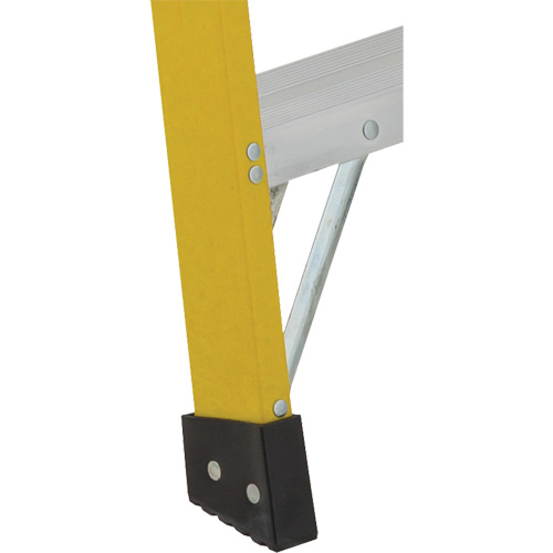 Industrial Heavy-Duty Stepladders (6900 Series), 4', Fibreglass, 300 lbs. Capacity, Type 1A WestPier