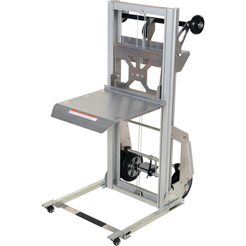 Appareil de levage portatif en aluminium, M&eacute;canisme Pompe au pied, Capacit&eacute; de 200 lb, Levage max de 61" WestPier