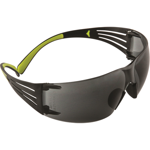Lunettes de s&eacute;curit&eacute; SecureFit s&eacute;rie 400, Lentille Grise/fum&eacute;e, Antibu&eacute;e/Anti-&eacute;gratignures, ANSI Z87+/R&eacute;pond ou surpasse la norme CSA Z94.3 WestPier