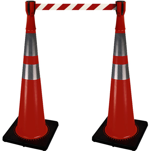 2308 Capuchon pour c&ocirc;ne de signalisation avec ruban de 10' pour barricade WestPier