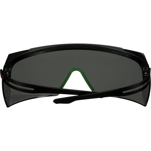 Lunettes de s&eacute;curit&eacute; SecureFit s&eacute;rie 3700 SF3730AS-BLK, Lentille Gris/IR 3.0, Anti-&eacute;gratignures, ANSI Z87+/R&eacute;pond ou surpasse la norme CSA Z94.3 WestPier