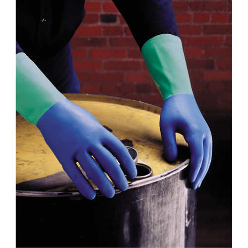 Gants Protector, Taille 6/Petit/6,5, 13" lo, Nitrile/Latex de caoutchouc, Doublure en Ouat&eacute;e, 28 mils WestPier