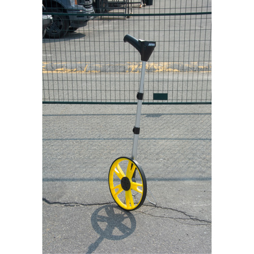 Digital Distance Measuring Wheel, 12.5"/31.8 cm, 99999.9 m Range, Feet/Metres WestPier