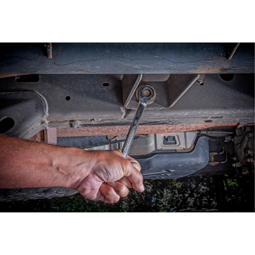 90-Tooth Reversible Ratcheting Wrench, 12 Point, 1/2", Chrome/Polished Finish WestPier