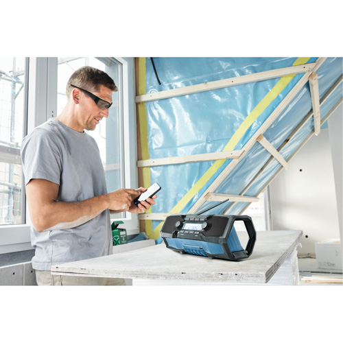 Compact Jobsite Radio with Bluetooth&reg; 5.0, Lithium-Ion, 18 V WestPier