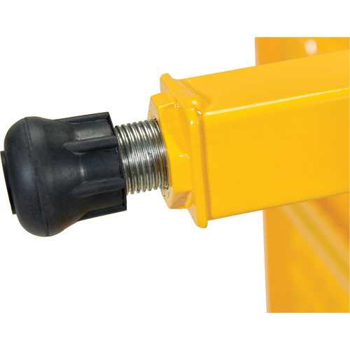 Plate-forme ajustable Step-Mate, 1 marche(s), 23-1/2" la x 19-9/16" lo x 16-1/2" h, Capacit&eacute; 500 lb WestPier