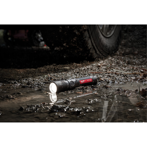 Lampe de poche 1100L &agrave; mise au point par torsion, DEL, 1100 lumens, Piles Rechargeable WestPier