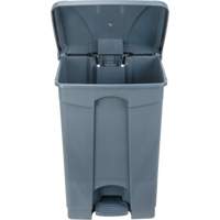 Step Garbage with Liner, Plastic, 12 US gal. Capacity JN512 | WestPier