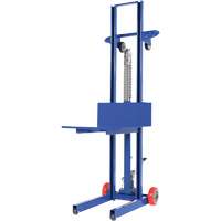 Gerbeur hydraulique &agrave; plateforme, M&eacute;canisme Pompe au pied, Capacit&eacute; de 400 lb, Levage max de 51-1/8" WestPier