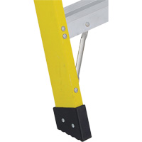 Industrial Heavy-Duty Stepladders (6400 Series), 4', Fibreglass, 300 lbs. Capacity, Type 1A WestPier