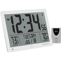 Horloge à réglage automatique à calendrier complet avec de très grands caractères, Numérique, À piles, Blanc OR500 | WestPier