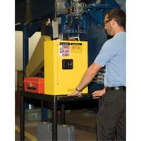 Mini-armoires de s&eacute;curit&eacute; Sure-Grip EX pour produits inflammables, 2 gal., 1 Porte(s), 17" La x 22" h x 8" p WestPier