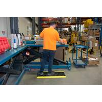 Anti-Fatigue Matting, Diamond, 1-2/3' x 3-1/4' x 3/4", Black/Yellow, Polyurethane WestPier