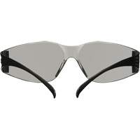 Lunettes de protection de s&eacute;rie 100 SecureFit, Lentille Gris/Int&eacute;rieur/ext&eacute;rieur, Antibu&eacute;e/Anti-&eacute;gratignures, ANSI Z87+/R&eacute;pond ou surpasse la norme CSA Z94.3 WestPier