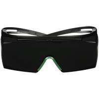 Lunettes de s&eacute;curit&eacute; SecureFit s&eacute;rie 3700 SF3750AS-BLK, Lentille Gris/IR 5.0, Anti-&eacute;gratignures, ANSI Z87+/R&eacute;pond ou surpasse la norme CSA Z94.3 WestPier