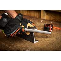 Lime &agrave; taille crois&eacute;e avec poign&eacute;e verte, Demi-ronde, 8", B&acirc;tarde WestPier